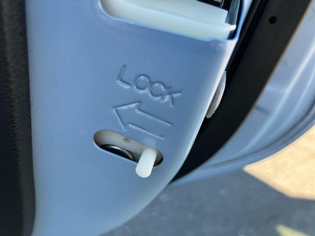 ミラココアココアプラスGナビ/ワンセグ/CD/ラジオ Bカメラ ETC アイドリングストップ トップシェイドガラス ルーフレール キーフリー ボタンスタート 盗難防止アラーム シートリフター チルトステアリング スペアタイヤ(千葉県)の中古車