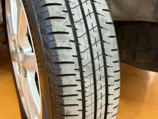 ムーヴＸ　ＳＡ１４インチアルミホイール　プッシュボタンスターター　電動格納ドアミラー　オートエアコン　運転席シートリフター　バニディミラー付きサンバイザー　横滑り防止装置　衝突被害軽減ブレーキ　アイドリングストップ（千葉県）の中古車