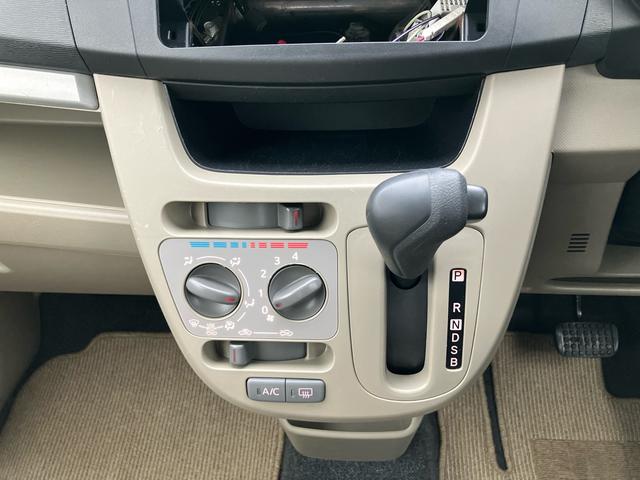 ムーヴＬ　ＳＡアイドリングストップ　キーレスエントリー　盗難防止アラーム　ハロゲンヘッドランプ　マニュアルエアコン　スモークガラス　足踏み式駐車ブレーキ　電動格納ドアミラー　リヤワイパー　チルトステアリング（千葉県）の中古車