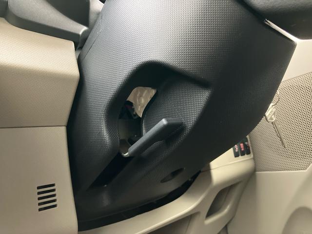 ムーヴＬ　ＳＡアイドリングストップ　キーレスエントリー　盗難防止アラーム　ハロゲンヘッドランプ　マニュアルエアコン　スモークガラス　足踏み式駐車ブレーキ　電動格納ドアミラー　リヤワイパー　チルトステアリング（千葉県）の中古車