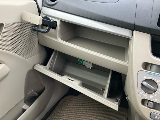 ムーヴＬ　ＳＡアイドリングストップ　キーレスエントリー　盗難防止アラーム　ハロゲンヘッドランプ　マニュアルエアコン　スモークガラス　足踏み式駐車ブレーキ　電動格納ドアミラー　リヤワイパー　チルトステアリング（千葉県）の中古車