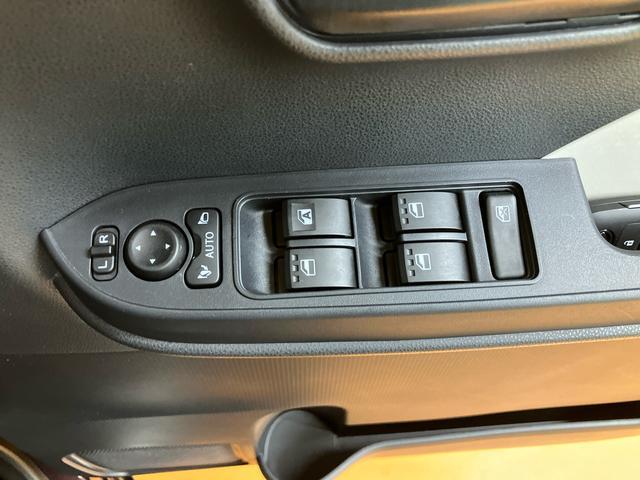 タントXナビ/地デジ/DVD/BT/USB Bカメラ 前後ドラレコ スマアシ 左Pスラ LEDヘッドランプ オートライト オートハイビーム シートヒーター コーナーセンサー ステリモ キーフリー 盗難防止警報(千葉県)の中古車