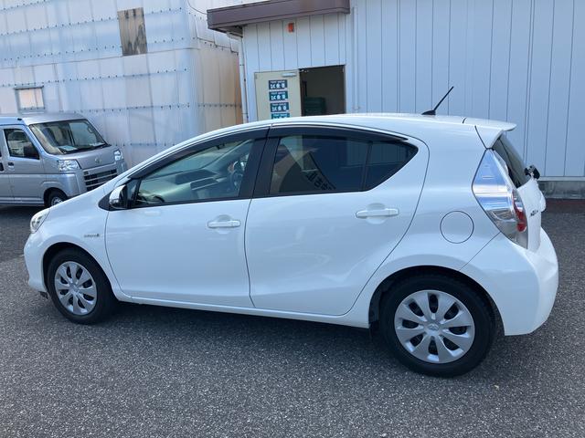 アクアＳカーナビ　バックモニター　オートエアコン　プッシュボタンスタート（千葉県）の中古車