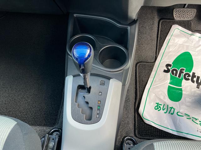 アクアＳカーナビ　バックモニター　オートエアコン　プッシュボタンスタート（千葉県）の中古車