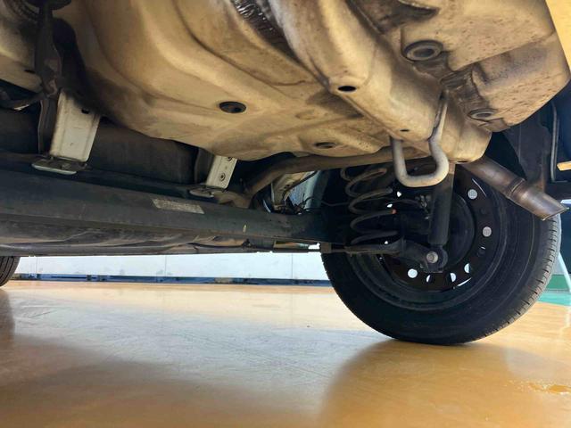 ピクシスエポックLアイドリングストップ マニュアルレベリング機能付ハロゲンヘッドライト バニティーミラー付き左右サンバイザー ショッピングフック パワーウインドウ マニュアルエアコン デジタルメーター(千葉県)の中古車