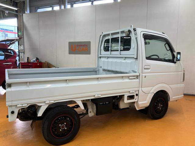 キャリイトラックＫＸ　４ＷＤワンセグナビ　ブルートゥース対応　ＡＵＸ接続　ＥＴＣ　社外アルミホイール　荷台マット　テールゲートチェーン　作業灯　パワーウインドウ　灰皿　マニュアルレベリング機能付ハロゲンヘッドライト（千葉県）の中古車