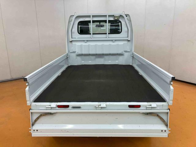 キャリイトラックＫＸ　４ＷＤワンセグナビ　ブルートゥース対応　ＡＵＸ接続　ＥＴＣ　社外アルミホイール　荷台マット　テールゲートチェーン　作業灯　パワーウインドウ　灰皿　マニュアルレベリング機能付ハロゲンヘッドライト（千葉県）の中古車