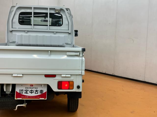 キャリイトラックＫＸ　４ＷＤワンセグナビ　ブルートゥース対応　ＡＵＸ接続　ＥＴＣ　社外アルミホイール　荷台マット　テールゲートチェーン　作業灯　パワーウインドウ　灰皿　マニュアルレベリング機能付ハロゲンヘッドライト（千葉県）の中古車