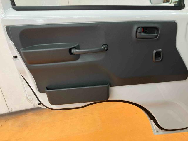 キャリイトラックＫＸ　４ＷＤワンセグナビ　ブルートゥース対応　ＡＵＸ接続　ＥＴＣ　社外アルミホイール　荷台マット　テールゲートチェーン　作業灯　パワーウインドウ　灰皿　マニュアルレベリング機能付ハロゲンヘッドライト（千葉県）の中古車