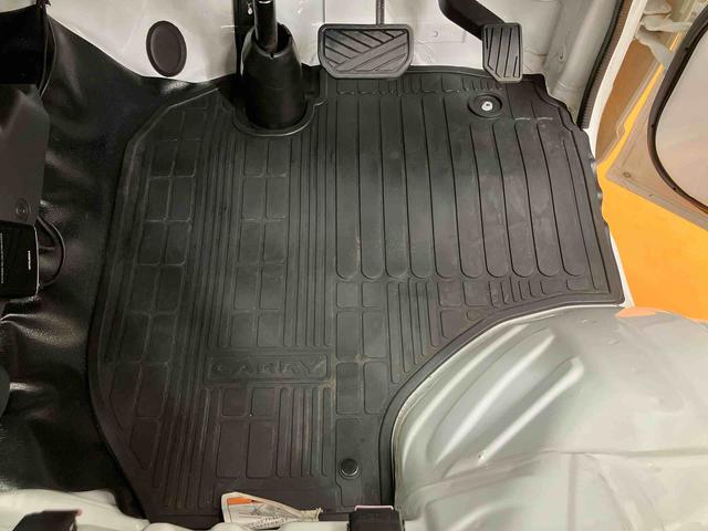 キャリイトラックＫＸ　４ＷＤワンセグナビ　ブルートゥース対応　ＡＵＸ接続　ＥＴＣ　社外アルミホイール　荷台マット　テールゲートチェーン　作業灯　パワーウインドウ　灰皿　マニュアルレベリング機能付ハロゲンヘッドライト（千葉県）の中古車