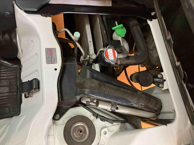 キャリイトラックＫＸ　４ＷＤワンセグナビ　ブルートゥース対応　ＡＵＸ接続　ＥＴＣ　社外アルミホイール　荷台マット　テールゲートチェーン　作業灯　パワーウインドウ　灰皿　マニュアルレベリング機能付ハロゲンヘッドライト（千葉県）の中古車