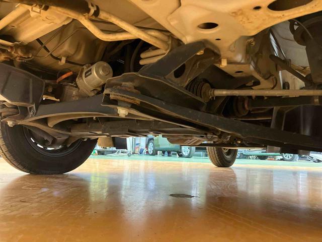 キャリイトラックＫＸ　４ＷＤワンセグナビ　ブルートゥース対応　ＡＵＸ接続　ＥＴＣ　社外アルミホイール　荷台マット　テールゲートチェーン　作業灯　パワーウインドウ　灰皿　マニュアルレベリング機能付ハロゲンヘッドライト（千葉県）の中古車