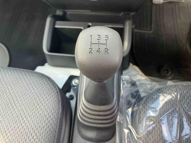 ハイゼットトラックスタンダード　農用スペシャルパートタイム４ＷＤ　５ＭＴ　ＡＭ／ＦＭラジオチューナー　リアデフロック　エアコン　パワステ　荷台作業灯（千葉県）の中古車