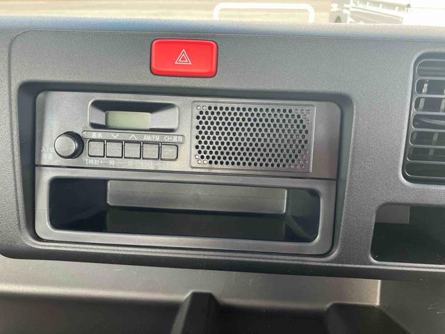 ハイゼットトラックスタンダード　農用スペシャルパートタイム４ＷＤ　５ＭＴ　ＡＭ／ＦＭラジオチューナー　リアデフロック　エアコン　パワステ　荷台作業灯（千葉県）の中古車