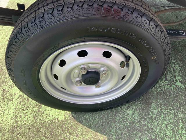 ハイゼットトラックスタンダード　農用スペシャルパートタイム４ＷＤ　５ＭＴ　ＡＭ／ＦＭラジオチューナー　リアデフロック　エアコン　パワステ　荷台作業灯（千葉県）の中古車