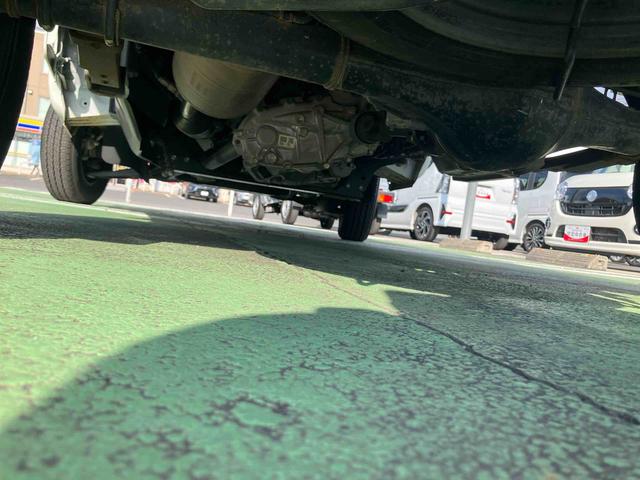 ハイゼットトラックスタンダード　農用スペシャルパートタイム４ＷＤ　５ＭＴ　ＡＭ／ＦＭラジオチューナー　リアデフロック　エアコン　パワステ　荷台作業灯（千葉県）の中古車