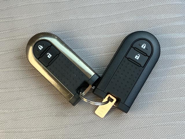 ミライースＧ　リミテッドＳＡIIIＣＤ／ＢＴ／ＤＶＤ／ＵＳＢ　Ｂカメラ　ＬＥＤヘッドランプ　オートライト　オートハイビーム　アルミ　シートヒーター　電格ミラー　スモークガラス　キーフリー　ボタンスタート　コーナーセンサー　Ｄメーター（千葉県）の中古車