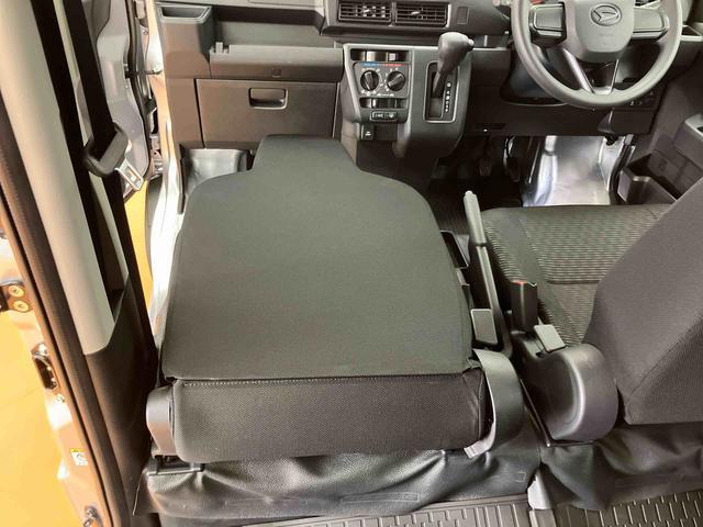 ハイゼットカーゴデラックス衝突回避支援システム 横滑り防止装置 アイドリングストップ 前後コーナーセンサー オーバーヘッドシェルフ オートライト オートハイビーム キーレスエントリー スピーカー一体型ラジオチューナー(千葉県)の中古車