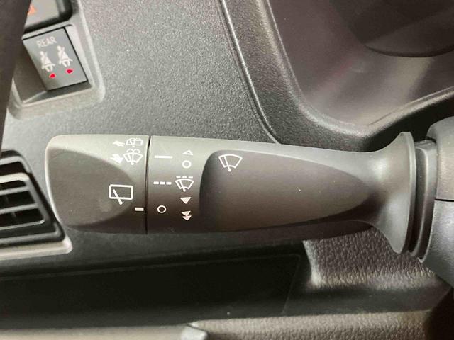 ハイゼットカーゴデラックス衝突回避支援システム 横滑り防止装置 アイドリングストップ 前後コーナーセンサー オーバーヘッドシェルフ オートライト オートハイビーム キーレスエントリー スピーカー一体型ラジオチューナー(千葉県)の中古車