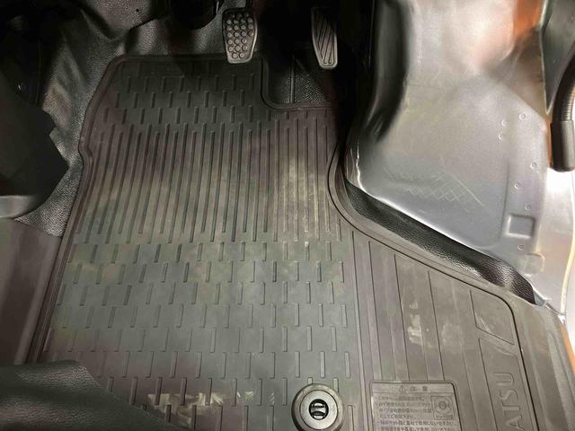 ハイゼットカーゴデラックス衝突回避支援システム 横滑り防止装置 アイドリングストップ 前後コーナーセンサー オーバーヘッドシェルフ オートライト オートハイビーム キーレスエントリー スピーカー一体型ラジオチューナー(千葉県)の中古車