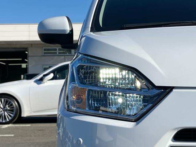 ミライースX SAIII衝突被害軽減ブレーキ LEDヘッドランプ オートライト オートハイビーム コーナーセンサー 電動格納ドアミラー プライバシーガラス アイドリングストップ サイドレバー式駐車ブレーキ キーレスエントリー(千葉県)の中古車