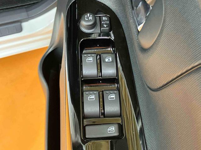 ムーヴキャンバスＧブラックアクセントリミテッド　ＳＡIIIパノラマカメラ連動フルセグナビ　ＵＳＢ接続　ブルートゥース対応　フロント．リヤドライブレコーダー連動　ＥＴＣ　置きラクボックス　オートライト　オートハイビーム　チルトステアリング　運転席シートリフター（千葉県）の中古車