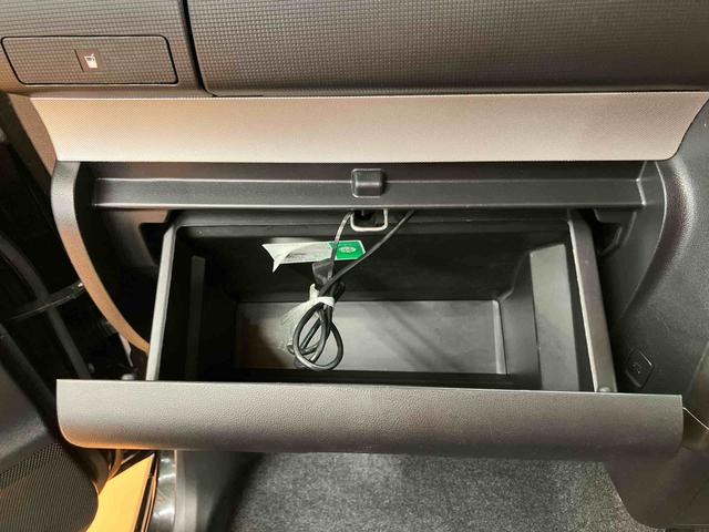 ムーヴコンテカスタム　ＲＳフルセグナビ　ＵＳＢ接続　ブルートゥース対応　ＥＴＣ　キーフリーシステム　セキュリティアラーム　アイドリングストップ　照明．バニティーミラー付き左右サンバイザー　助手席シートアンダートレイ（千葉県）の中古車