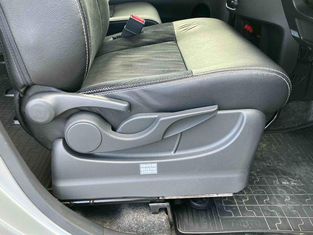 タントカスタムＲＳ　トップエディションＳＡIIターボ　ナビ／ワンセグ／ＣＤ／ＵＳＢ　バックカメラ　ＥＴＣ　トップシェイドガラス　ＬＥＤヘッドライト　オートライト　スマアシ　両電動スライド　革巻ステアリング　キーフリー　盗難防止警報　アルミホイール（千葉県）の中古車