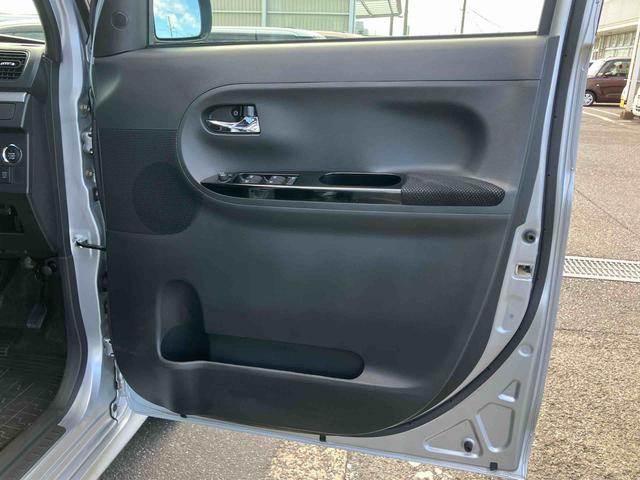 タントカスタムＲＳ　トップエディションＳＡIIターボ　ナビ／ワンセグ／ＣＤ／ＵＳＢ　バックカメラ　ＥＴＣ　トップシェイドガラス　ＬＥＤヘッドライト　オートライト　スマアシ　両電動スライド　革巻ステアリング　キーフリー　盗難防止警報　アルミホイール（千葉県）の中古車