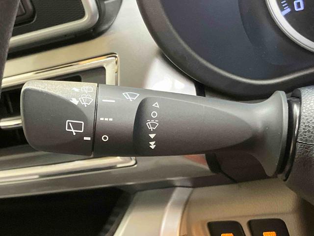 キャストスタイルＧ　リミテッド　ＳＡIIIパノラマカメラ連動フルセグナビ　ＵＳＢ接続　ブルートゥース対応　フロントドライブレコーダー連動　ＥＴＣ　前席シートヒーター　コートフック付き左リヤアシストグリップ　オーバーヘッドコンソール（千葉県）の中古車