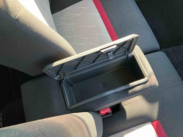 パッソモーダ　Ｇパッケージナビ／ＴＶ／ＤＶＤ／ＢＴ／ＵＳＢ　Ｂカメラ　ＥＴＣ　ＬＥＤヘッドライト　オートライト　革巻ステアリング　ステリモ　チルトハンドル　オートＡ／Ｃ　スマートキー　盗難防止警報　足踏み式駐車ブレーキ　アルミ（千葉県）の中古車