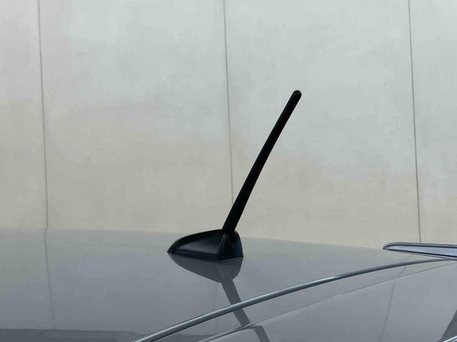 ムーヴカスタム　ＸＣＤラジオチューナー　ＵＳＢ接続　ＡＵＸ接続　アイドリングストップ　プッシュエンジンスタート　キーフリーシステム　セキュリティアラーム　照明．バニティーミラー付き左右サンバイザー　シートアンダートレイ（千葉県）の中古車