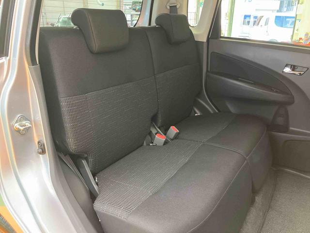 ムーヴカスタム　ＸＣＤラジオチューナー　ＵＳＢ接続　ＡＵＸ接続　アイドリングストップ　プッシュエンジンスタート　キーフリーシステム　セキュリティアラーム　照明．バニティーミラー付き左右サンバイザー　シートアンダートレイ（千葉県）の中古車