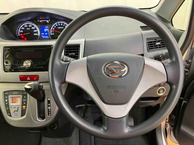 ムーヴカスタム　ＸＣＤラジオチューナー　ＵＳＢ接続　ＡＵＸ接続　アイドリングストップ　プッシュエンジンスタート　キーフリーシステム　セキュリティアラーム　照明．バニティーミラー付き左右サンバイザー　シートアンダートレイ（千葉県）の中古車