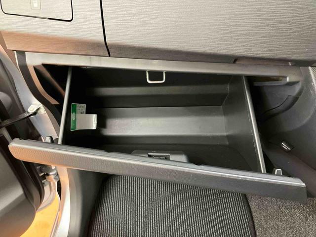 ムーヴカスタム　ＸＣＤラジオチューナー　ＵＳＢ接続　ＡＵＸ接続　アイドリングストップ　プッシュエンジンスタート　キーフリーシステム　セキュリティアラーム　照明．バニティーミラー付き左右サンバイザー　シートアンダートレイ（千葉県）の中古車