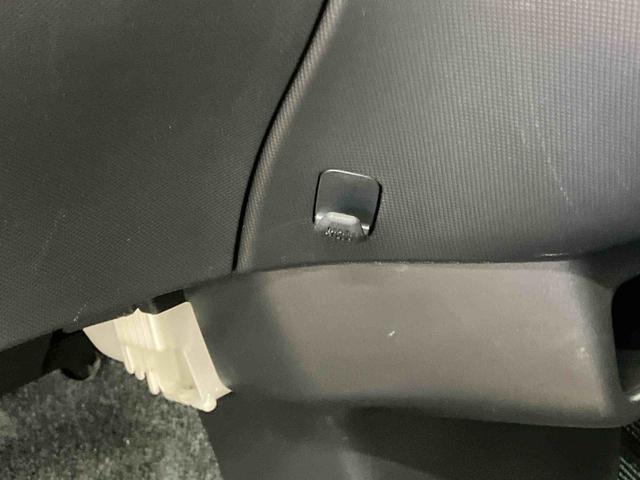 ムーヴカスタム　ＸＣＤラジオチューナー　ＵＳＢ接続　ＡＵＸ接続　アイドリングストップ　プッシュエンジンスタート　キーフリーシステム　セキュリティアラーム　照明．バニティーミラー付き左右サンバイザー　シートアンダートレイ（千葉県）の中古車