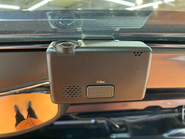 スペーシアカスタムハイブリッドＸＳナビ／ＢＴ／ＴＶ／ＤＩＳＣ／全周囲カメラ／ステアスイッチ　前後ドラレコ　ＥＴＣ　両側パワスラ　ＬＥＤヘッド＆フォグ　１５インチアルミ　スマートキー　運転席シートヒーター　リヤサーキュレーター　クルコン（千葉県）の中古車