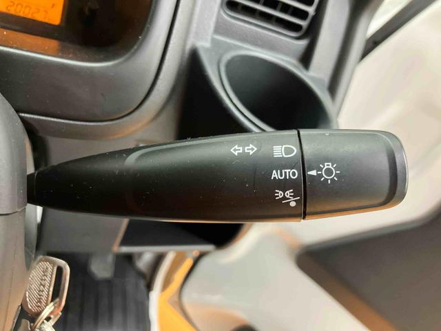 キャリイトラックＫＣエアコン・パワステ４ＷＤ　横滑り防止装置　マニュアルレベリング機能付ハロゲンヘッドライト　オートライト　スピーカー一体型ラジオチューナー　運転席シートバックポケット　ゲートプロテクター　灰皿型小物入れ（千葉県）の中古車