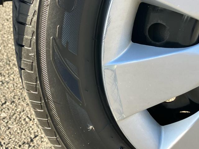 ミラココアココアＬＣＤ／ラジオ　ＥＴＣ　アイドリングストップ　キーレスエントリー　盗難防止アラーム　シートリフター　チルトステアリング　スペアタイヤ　足踏み式パーキングブレーキ　電動格納ドアミラー　マニュアルエアコン（千葉県）の中古車