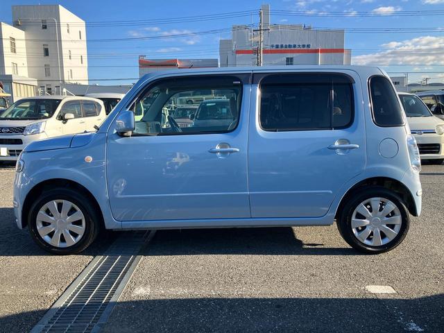 ミラココアココアＬＣＤ／ラジオ　ＥＴＣ　アイドリングストップ　キーレスエントリー　盗難防止アラーム　シートリフター　チルトステアリング　スペアタイヤ　足踏み式パーキングブレーキ　電動格納ドアミラー　マニュアルエアコン（千葉県）の中古車