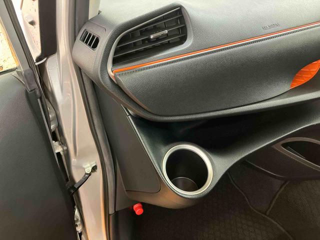 シエンタGモデリスタエアロパーツ CDラジオチューナー USB接続 AUX接続 ビルトインETC 社外15インチアルミホイール オールシーズンタイヤ 両側電動スライドドア トノカバー チルトステアリング(千葉県)の中古車