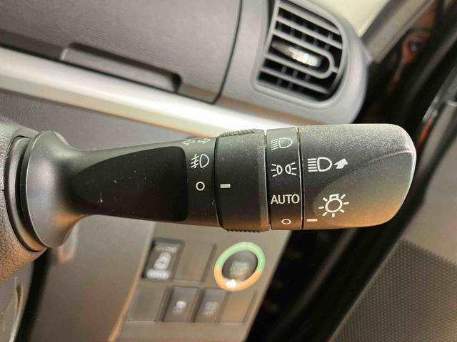 タントカスタムＸフルセグナビ　左側電動スライドドア　横滑り防止装置　アイドリングストップ　プッシュエンジンスタート　キーフリーシステム　バニティーミラー付き左右サンバイザー　運転席シートバックポケット（千葉県）の中古車