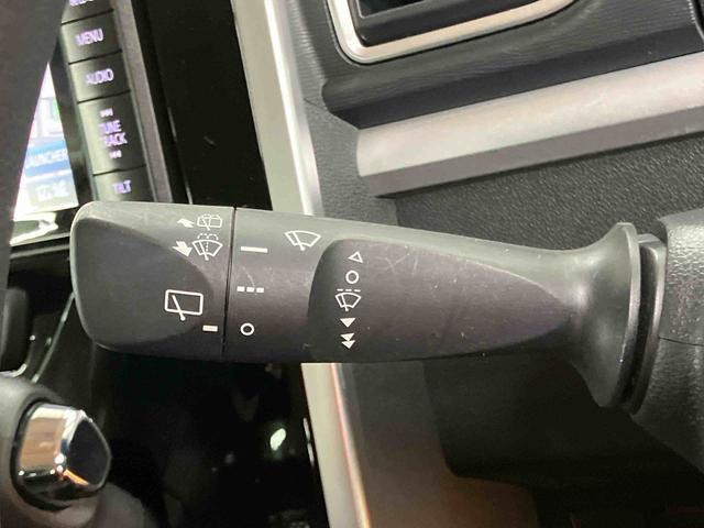 タントカスタムＸフルセグナビ　左側電動スライドドア　横滑り防止装置　アイドリングストップ　プッシュエンジンスタート　キーフリーシステム　バニティーミラー付き左右サンバイザー　運転席シートバックポケット（千葉県）の中古車