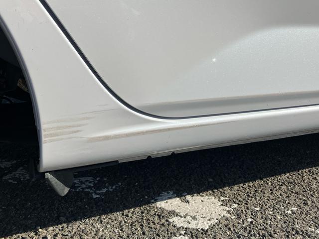 ミライースＬ　ＳＡIIIＣＤチューナー　衝突被害軽減ブレーキ　横滑り防止装置　コーナーセンサー　オートライト　オートハイビーム　キーレスエントリー　自発光式デジタルメーター　セキュリティアラーム　アイドリングストップ（千葉県）の中古車