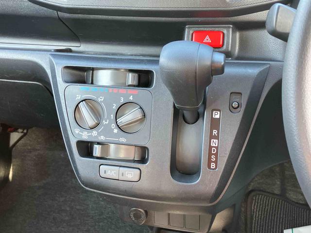 ミライースＬ　ＳＡIIIＣＤチューナー　衝突被害軽減ブレーキ　横滑り防止装置　コーナーセンサー　オートライト　オートハイビーム　キーレスエントリー　自発光式デジタルメーター　セキュリティアラーム　アイドリングストップ（千葉県）の中古車