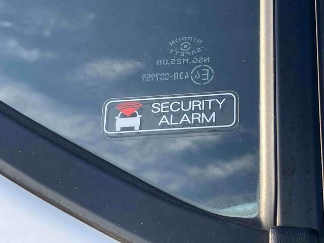 ミライースＬ　ＳＡIIIＣＤチューナー　衝突被害軽減ブレーキ　横滑り防止装置　コーナーセンサー　オートライト　オートハイビーム　キーレスエントリー　自発光式デジタルメーター　セキュリティアラーム　アイドリングストップ（千葉県）の中古車