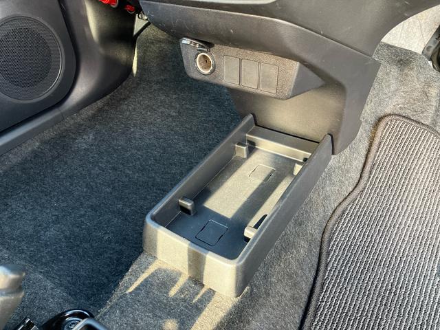 ミライースＬ　ＳＡIIIＣＤチューナー　衝突被害軽減ブレーキ　横滑り防止装置　コーナーセンサー　オートライト　オートハイビーム　キーレスエントリー　自発光式デジタルメーター　セキュリティアラーム　アイドリングストップ（千葉県）の中古車