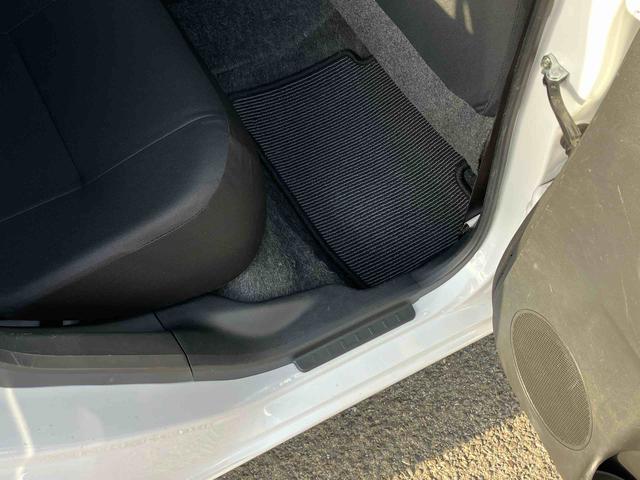 ミライースＬ　ＳＡIIIＣＤチューナー　衝突被害軽減ブレーキ　横滑り防止装置　コーナーセンサー　オートライト　オートハイビーム　キーレスエントリー　自発光式デジタルメーター　セキュリティアラーム　アイドリングストップ（千葉県）の中古車