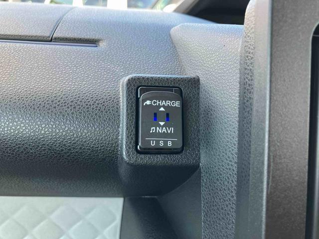 タントＬナビ／ＢＴ／ＴＶ／ＤＩＳＣ／バックカメラ／ステアスイッチ　前後ドラレコ　ＥＴＣ　スライドドア　ＬＥＤヘッドライト　オート格納ドアミラー　キーレスエントリー　コーナーセンサー　衝突被害軽減ブレーキ（千葉県）の中古車