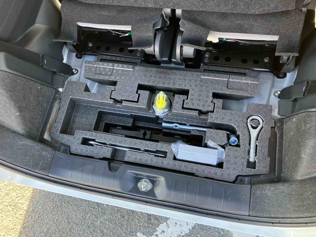 タントＬナビ／ＢＴ／ＴＶ／ＤＩＳＣ／バックカメラ／ステアスイッチ　前後ドラレコ　ＥＴＣ　スライドドア　ＬＥＤヘッドライト　オート格納ドアミラー　キーレスエントリー　コーナーセンサー　衝突被害軽減ブレーキ（千葉県）の中古車